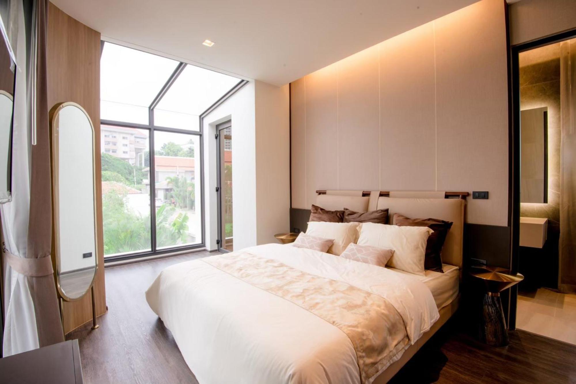 Grand Villano Pattaya Exterior photo